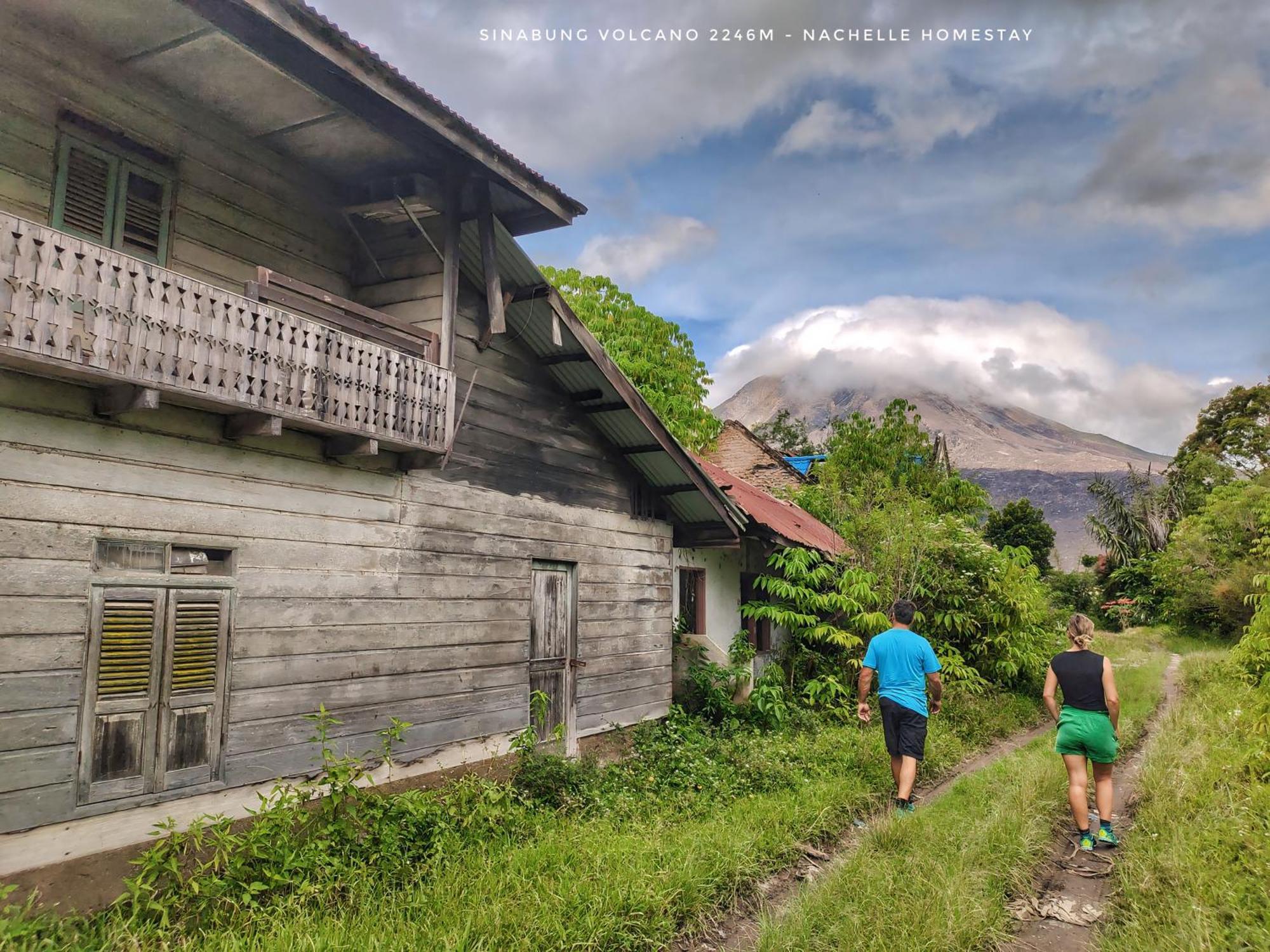 Nachelle Homestay ブラスタギ エクステリア 写真